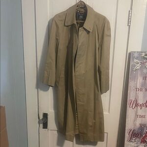 Burberry Men's Beige Trench Coat